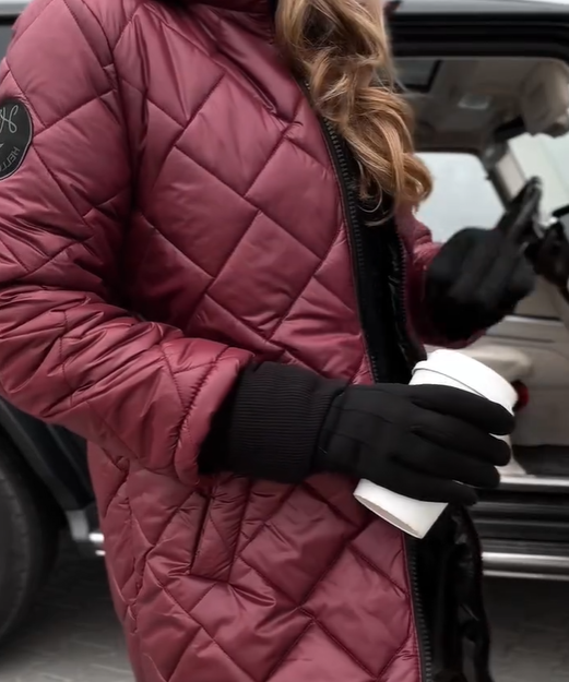 Bogna | Eleganta, izšūta pīļu jaka ar kapuci