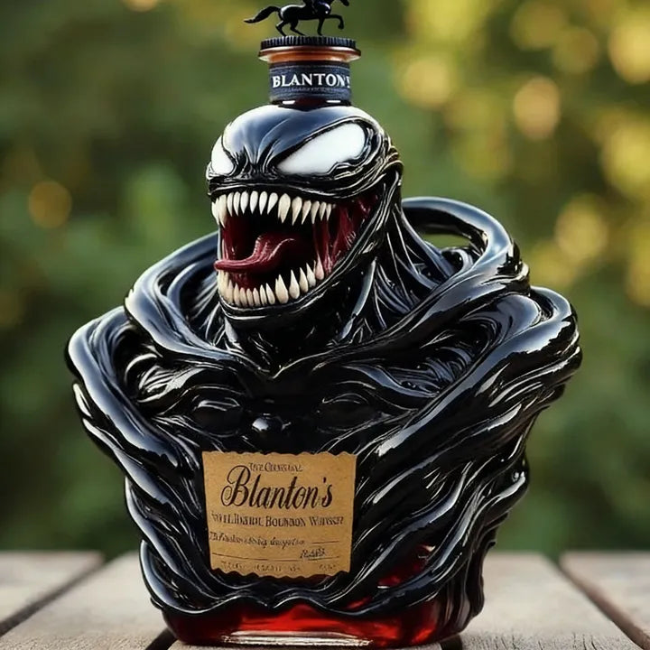 Viskija pudele - Venom ierobežotā izdevuma versija