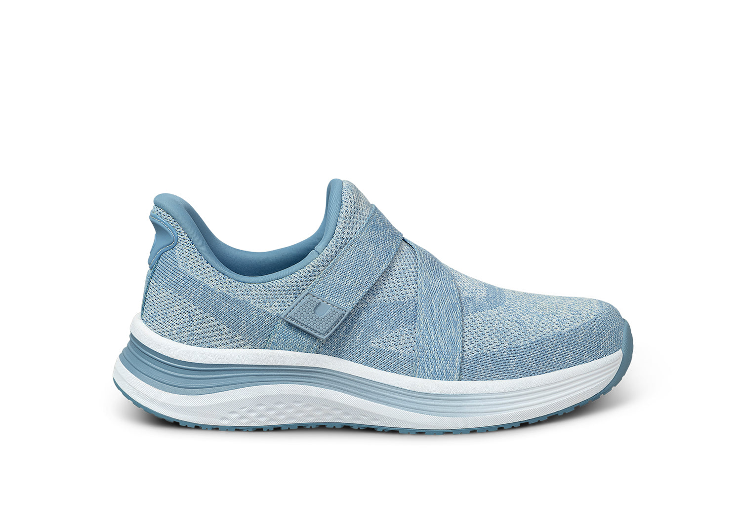 Naya - Viegls komforta slip-on aktīvām dienām