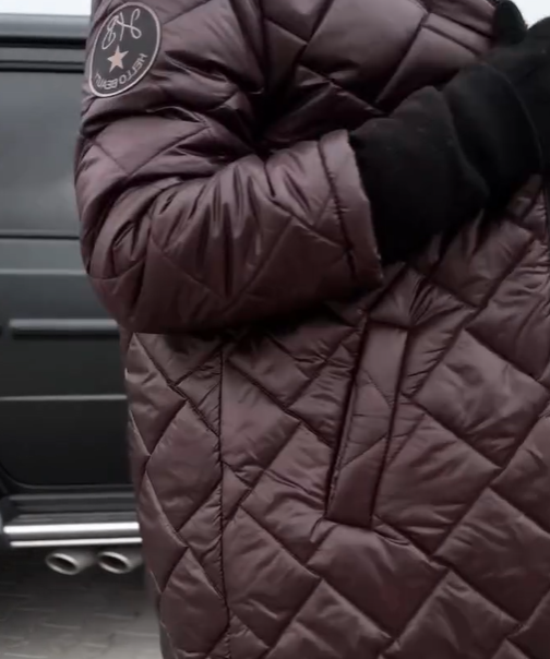 Bogna | Eleganta, izšūta pīļu jaka ar kapuci