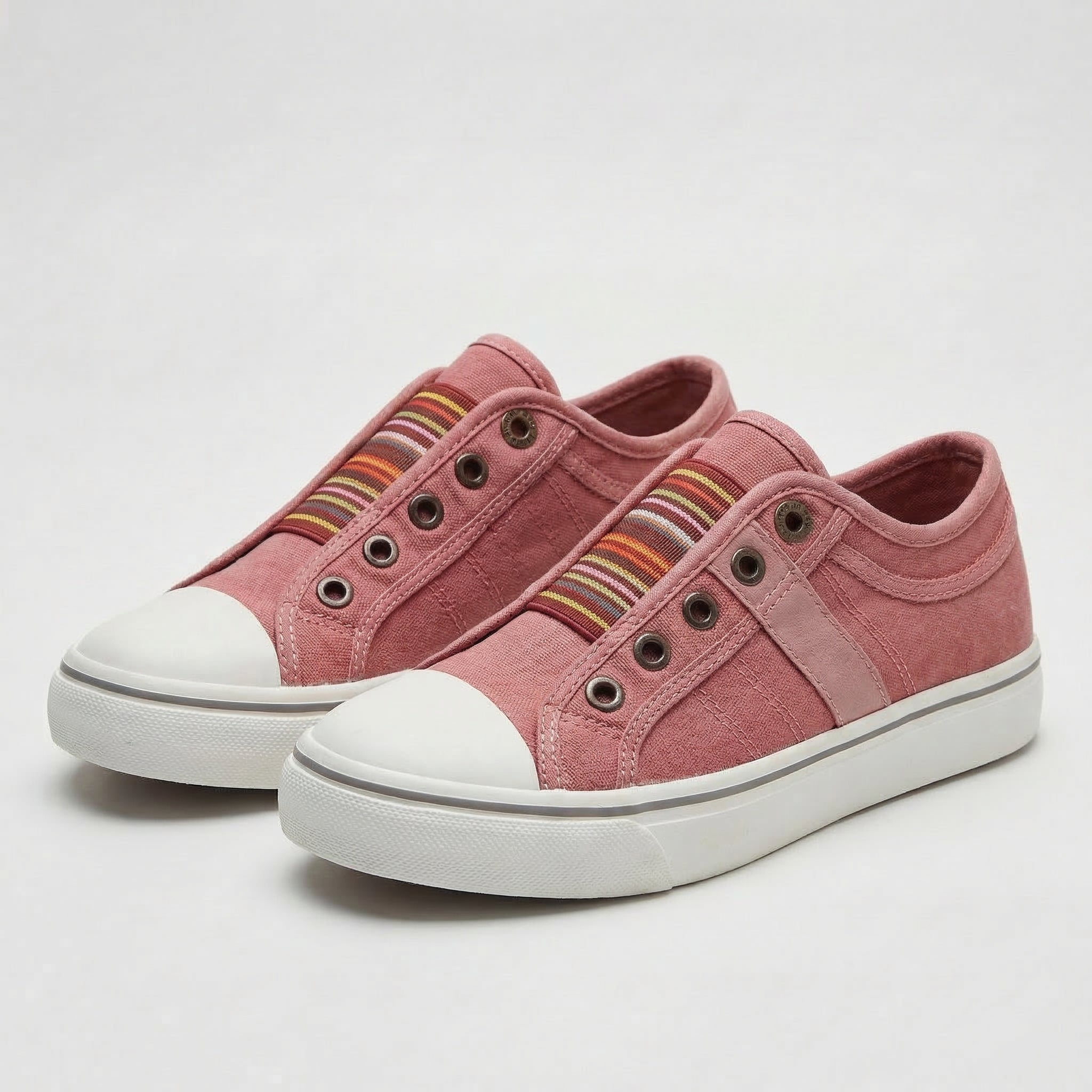 Hanna - Ikdienišķi Slip-On Sneakeri